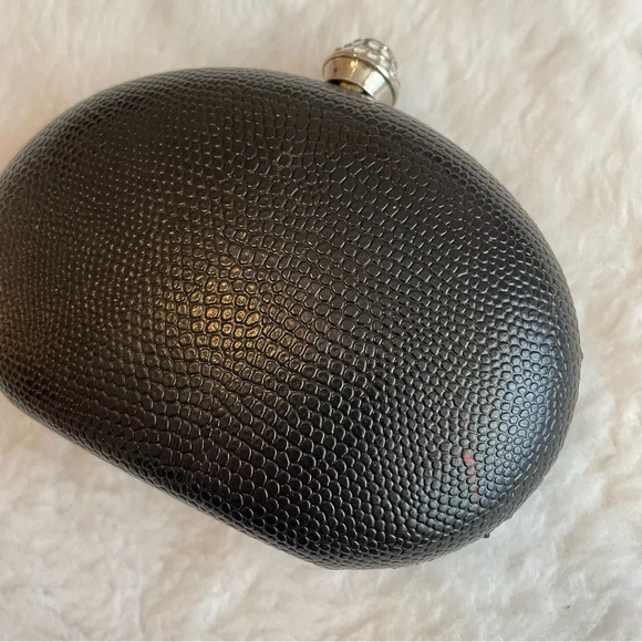 Small black evening purse - Picture 3 of 3